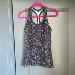Lululemon cool racer back tank size 8 Like New!